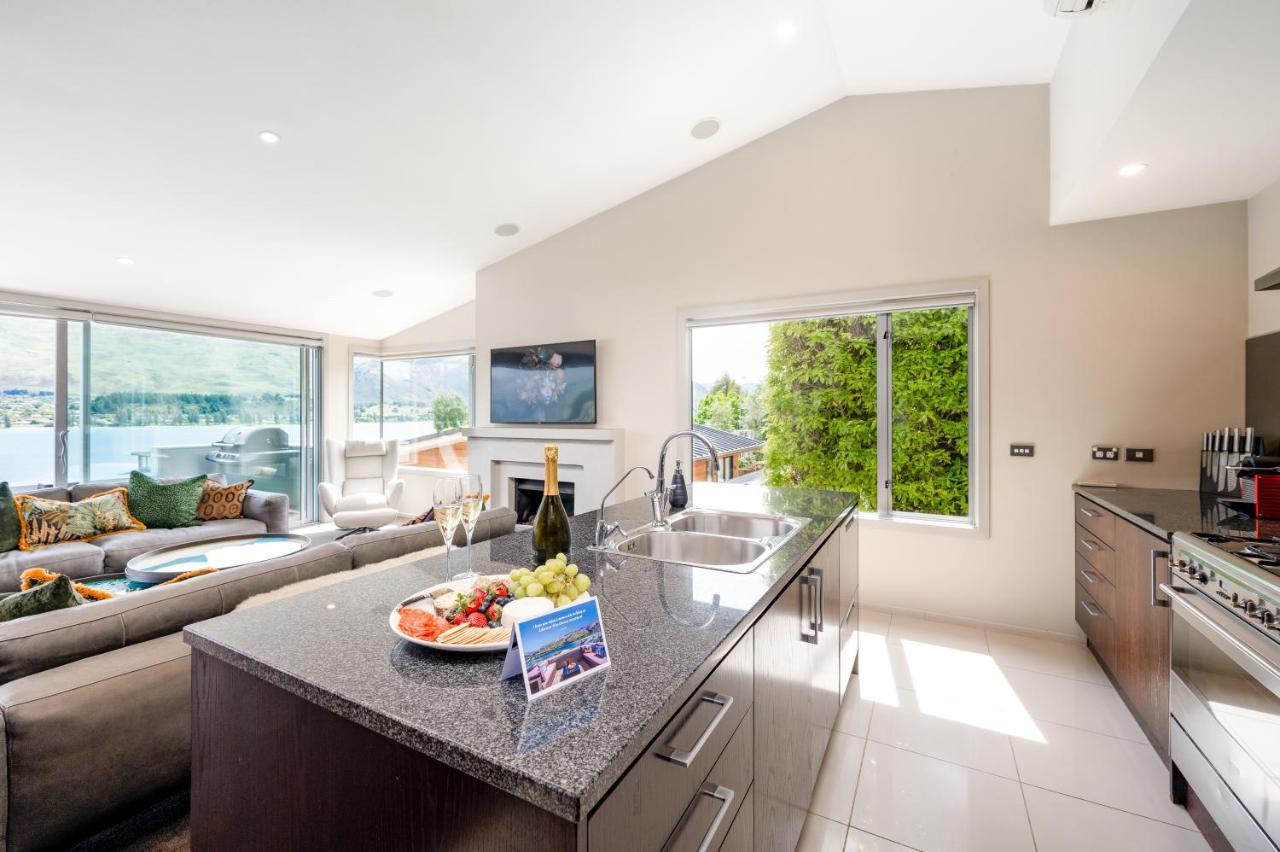 Luxury Lakeview Vista Apartment Wanaka Exterior photo